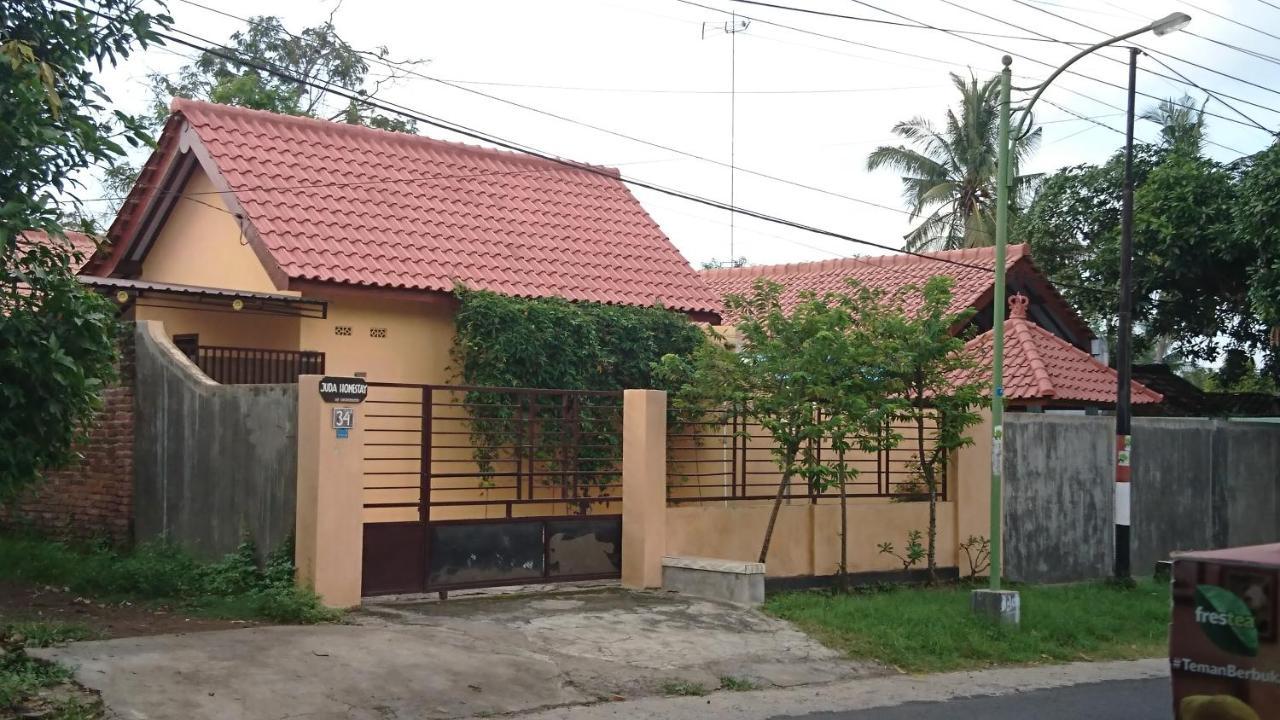 Juda Homestay Banyuwangi  Luaran gambar